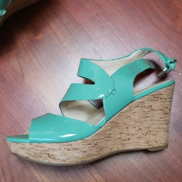 CUTE TURQUOISE WEDGES - Picture 3 of 4